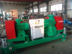 MICROTUNNELING Decanting Centrifuge