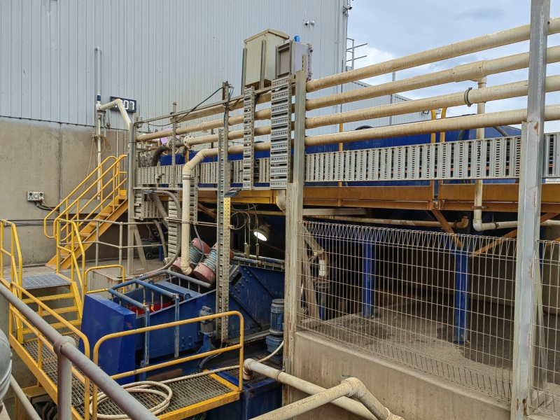 2022.11.24 Dewatering Vibrating Screen